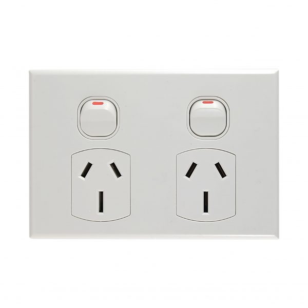 Double Power Outlet 15A 250V AC GEO